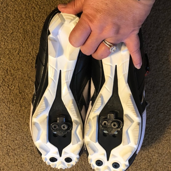 EUC Zol spin shoes - Picture 3 of 3